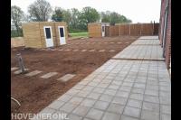 Grondwerk en bestrating voor tuinen bij nieuwbouw woningen