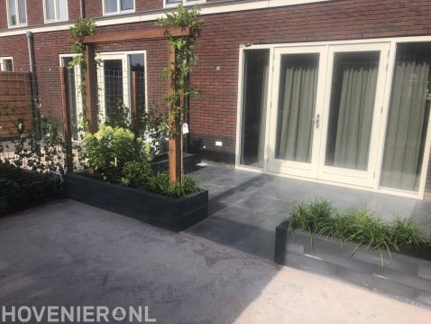 Aanleg van een kleine achtertuin