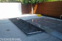 Onderhoudsarme tuin met bestrating en grind