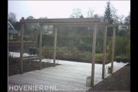 Houten pergola en vlonder