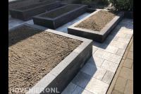 Plantenbakken van stapelblokken