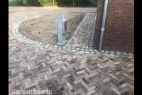 Straatwerk van klinkers met authentieke look