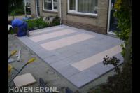 Voortuin bestraten met siertegels