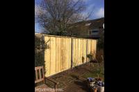 Hout beton schutting