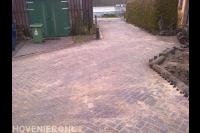 Oprit bestraten met betonklinkers