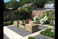 Terras met loungeset