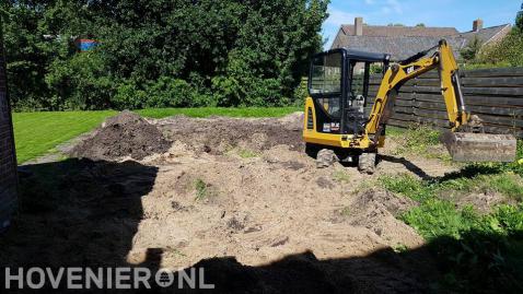 Grondwerk met minigraver