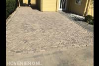 Oprit bestraten met gebakken klinkers