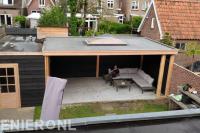 Schuurtje en overkapping in achtertuin 1