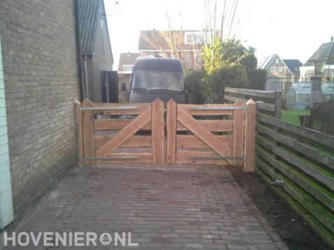 Maatwerk houten poort