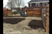 Voorbereidend grondwerk voor tuinaanleg