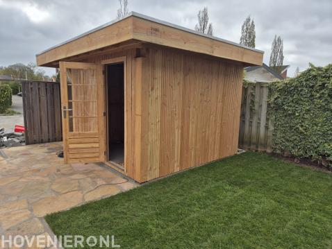 "Maatwerk tuinschuur: Douglas hout met zweeds rabat"