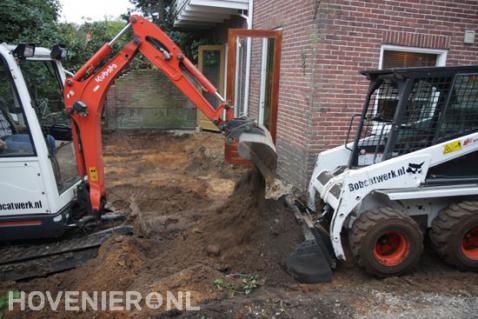 Tuin afgraven met minigraver en bobcat