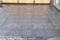Terras aanleggen met siertegels