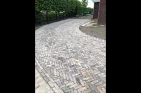 Oprit bestraten met gebakken klinkers 2