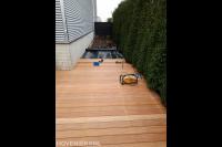 Bouwen van houten talud 2