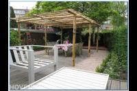 Pergola van kastanjehout