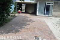 Oprit bestraten met klinkers in waalformaat