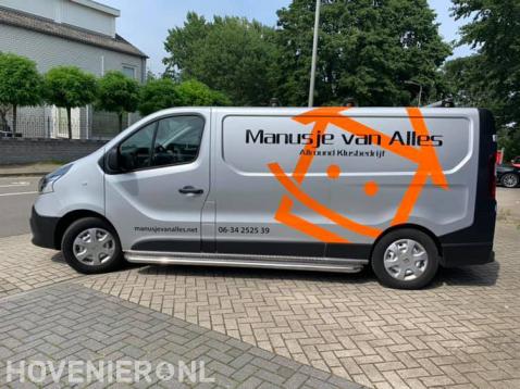 Bedrijfsbus van Manusje van Alles