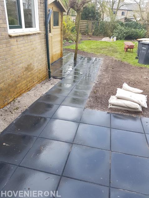 Tuin bestraten met betontegels