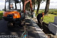 Snelheidsremmende maatregelen in berm plaatsen