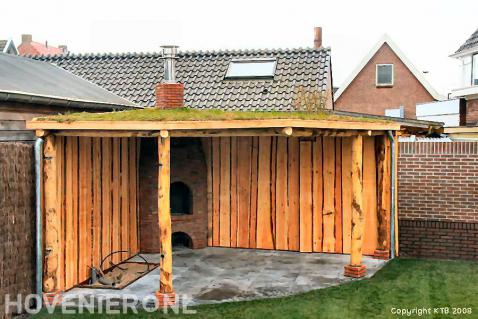 Houten overkapping met groendak 1