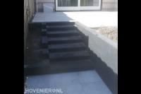 Trap naar verhoogd terras