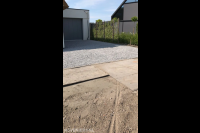 Oprit aanleggen met split