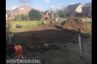 Tuin afgraven met minigraver