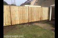 Houten schutting plaatsen