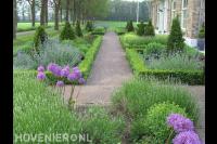Klassieke tuin bij villa 2