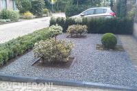 Onderhoudsvriendelijke voortuin met split en buxus 2