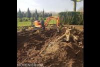 Tuin afgraven met minigraver