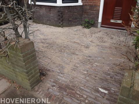 Voortuin bestraten met gebakken klinkers