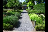 Grote villatuin met veel groen