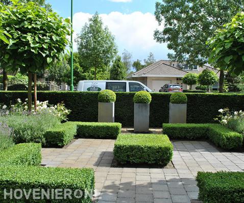 Vormsnoei van buxus en bolcatalpa's