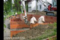 Houten beschoeiing plaatsen