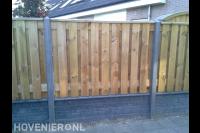 Hout beton schutting