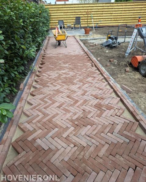 Visgraat verband bestrating Schagerbrug