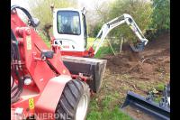 Grondwerk met minikraan en minishovel