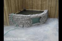 Aquarium met glazen doorkijkwand