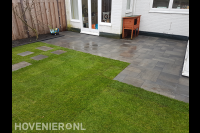 Tuinaanleg met nieuw terras en graszoden 1