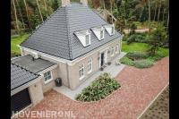 Oprit van rode waaltjes