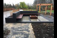 Terras met maatwerk houten bank