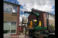 Speeltoestel uit achtertuin halen met knijperwagen