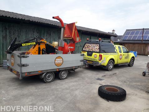 set van snipperaar, minishovel en aanhanger voor volledige klus