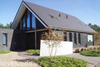 Onderhoudsarme tuin met bestrating en grind