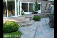 Stenen trappetje naar terras 2