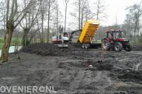 Tuin afgraven met minigravers