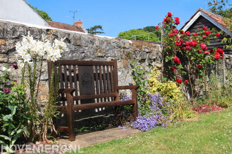 J. van de Kerke hovenier